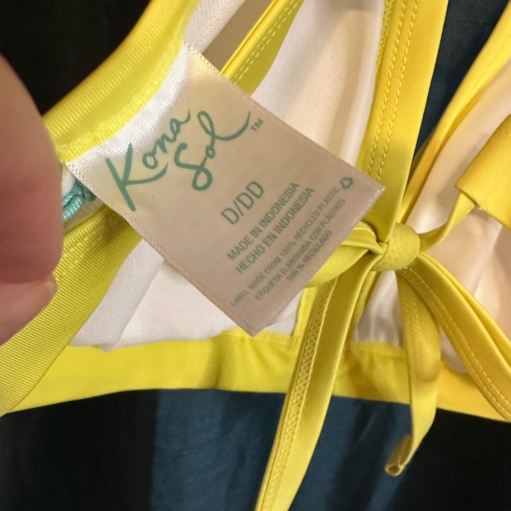 Kona Sol Yellow and Gray Striped Bikini Top. D/DD NWT - Picture 4 of 6